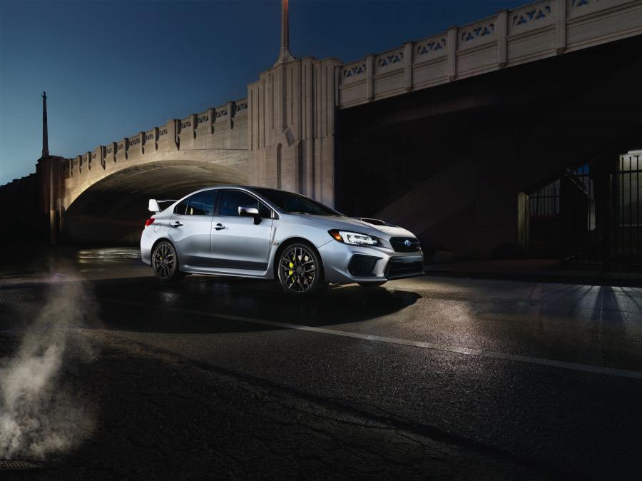  Subaru WRX STi 2017 года  (NA) (фото 27 из 33)